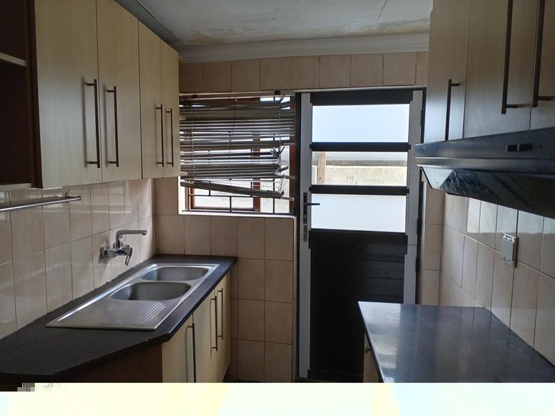 5 Bedroom Property for Sale in Portlands Western Cape